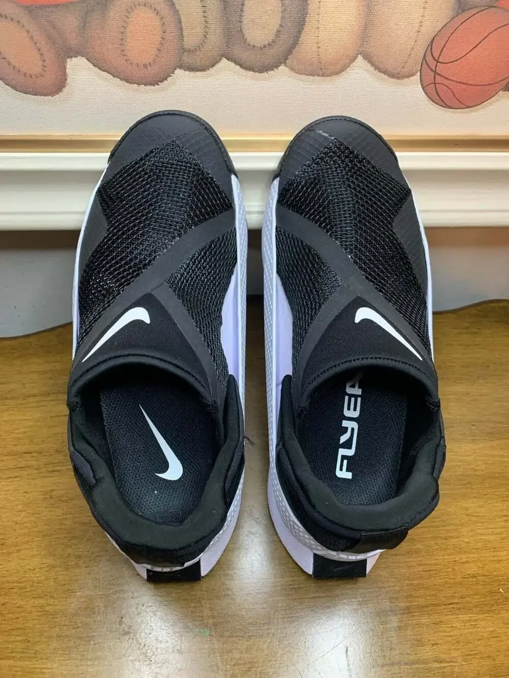 Nike Go FlyEase Women Size 5.5